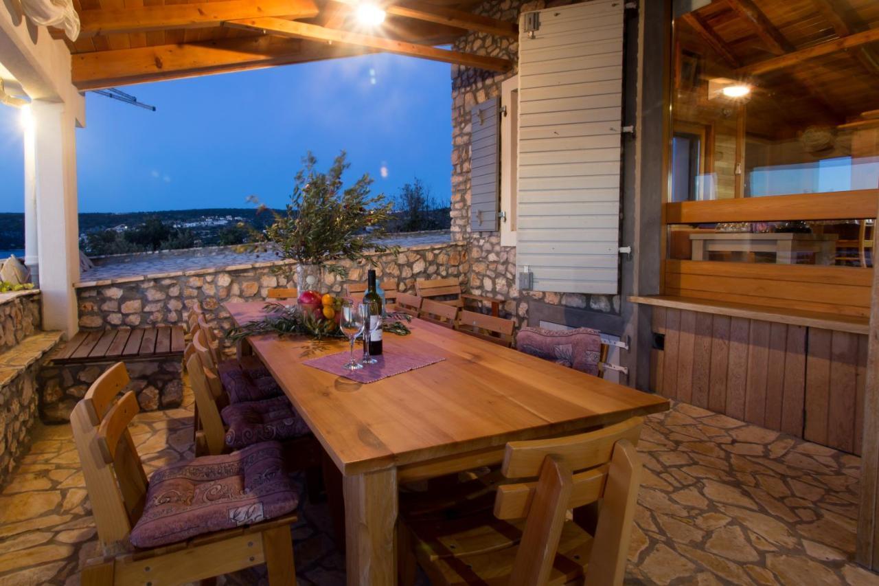 Villa, Stone House With Swimming Pool & Sauna, Beach, Sevid Exterior foto