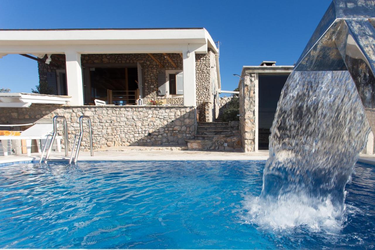 Villa, Stone House With Swimming Pool & Sauna, Beach, Sevid Exterior foto